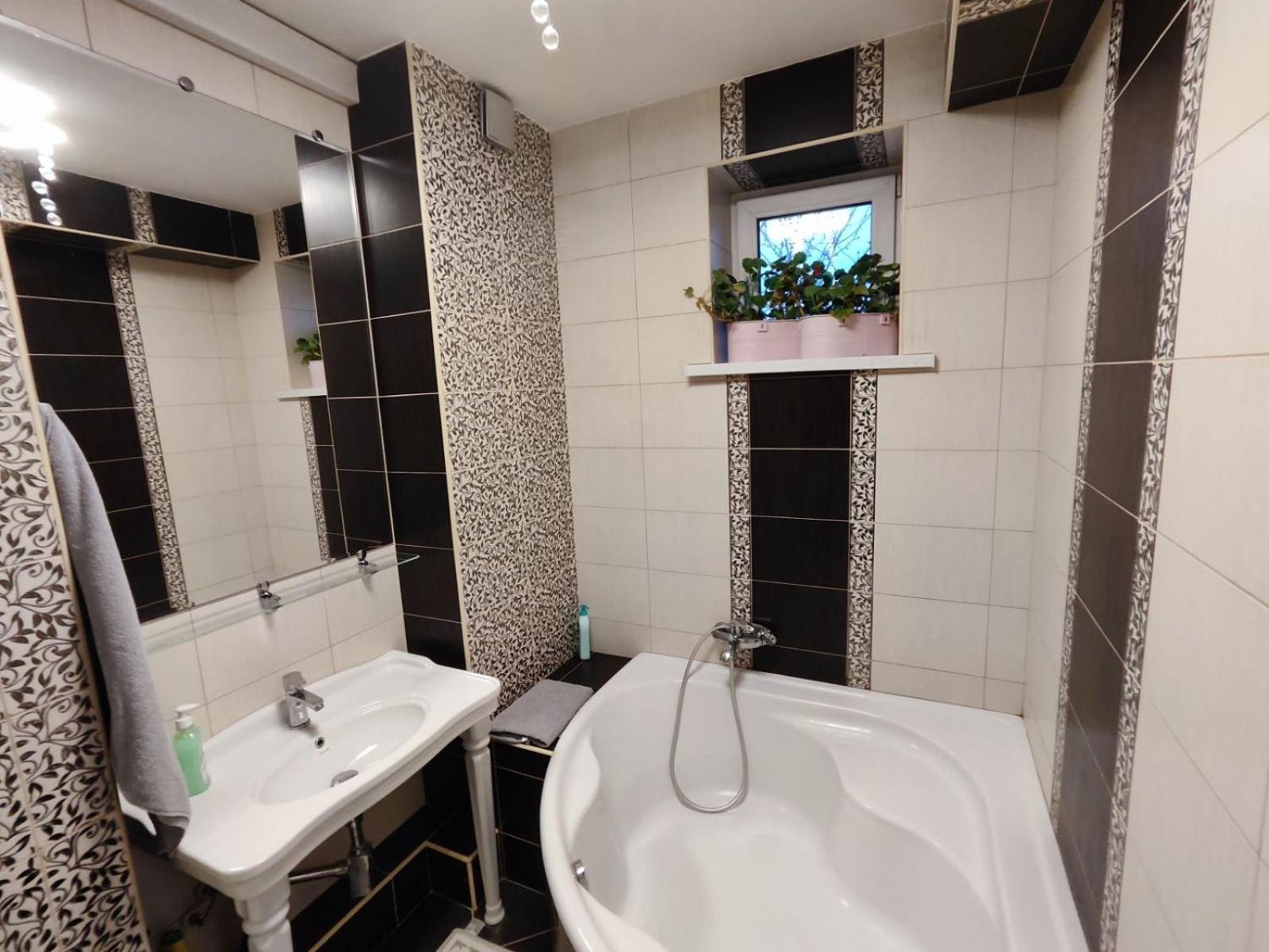 Gold Rose Apartament Chişinau Exteriör bild